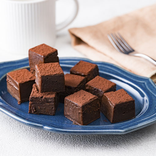 クーベルチュール　ミルク　フレーク　カカオ44％（大東カカオ） / 200g